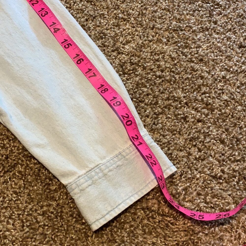 Talbots embroidered light denim button-down (M) - Picture 8 of 10